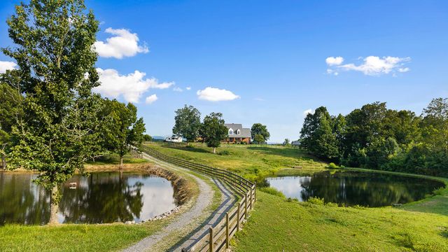 559 White Road SE, Old Fort, TN 37362