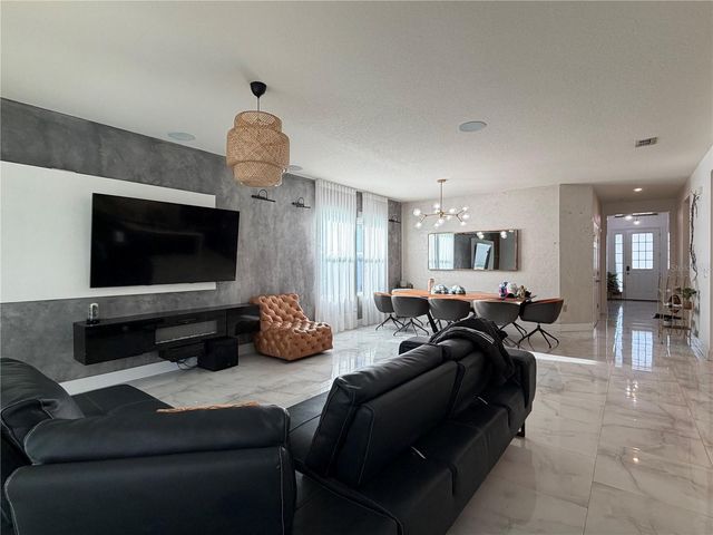 2422 RIVERBANK COVE, Kissimmee, FL 34741