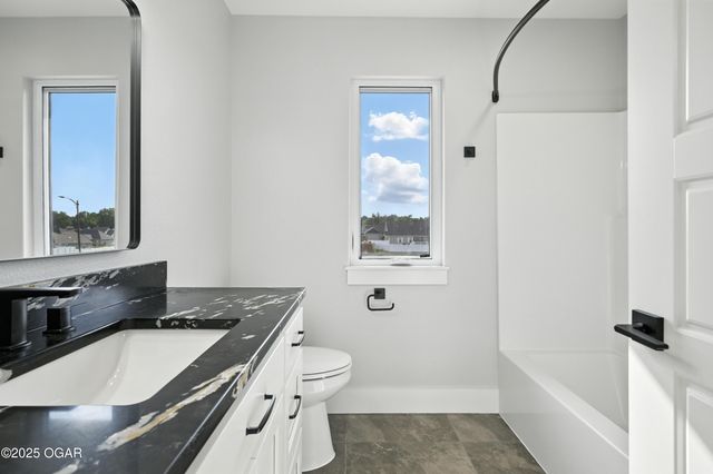 837 Modern Way, Carthage, MO 64836