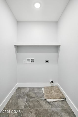 837 Modern Way, Carthage, MO 64836