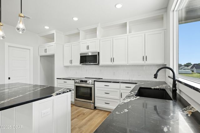 837 Modern Way, Carthage, MO 64836