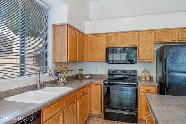 3177 Flowering Cactus Court, Tucson, AZ 85745