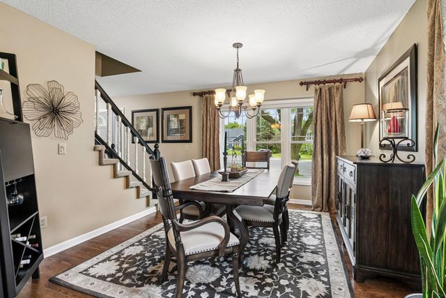 689 Havenhill Road, Eagan, MN 55123