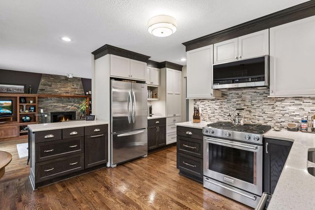 689 Havenhill Road, Eagan, MN 55123