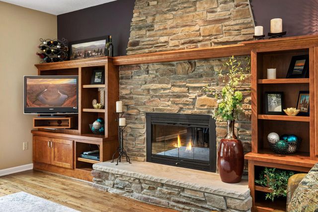 689 Havenhill Road, Eagan, MN 55123