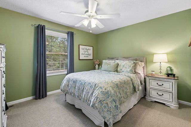 689 Havenhill Road, Eagan, MN 55123