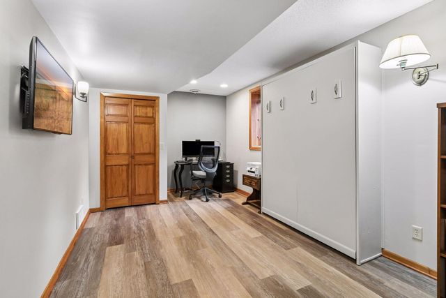 689 Havenhill Road, Eagan, MN 55123