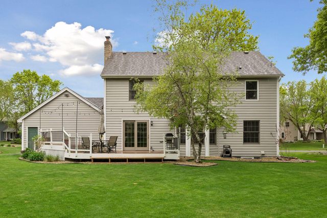 689 Havenhill Road, Eagan, MN 55123