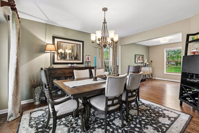689 Havenhill Road, Eagan, MN 55123