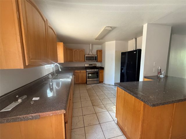 1800 Cottonwood Road, Carrollton, TX 75006