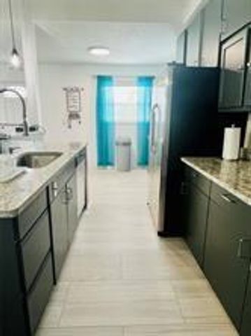 4007 Grayson Drive, Galveston, TX 77554