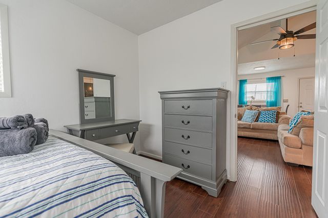 4007 Grayson Drive, Galveston, TX 77554