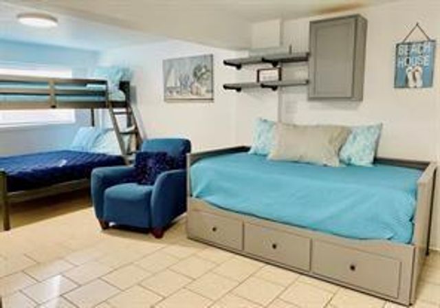 4007 Grayson Drive, Galveston, TX 77554