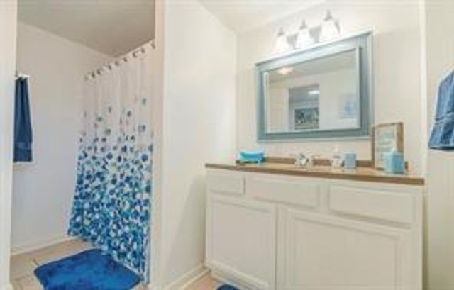 4007 Grayson Drive, Galveston, TX 77554