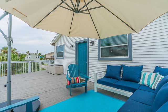 4007 Grayson Drive, Galveston, TX 77554