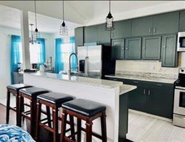 4007 Grayson Drive, Galveston, TX 77554