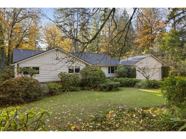 13248 S IRON MOUNTAIN Blvd, Portland, OR 97219