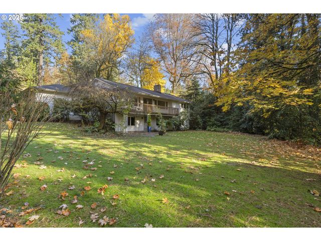 13248 S IRON MOUNTAIN Blvd, Portland, OR 97219