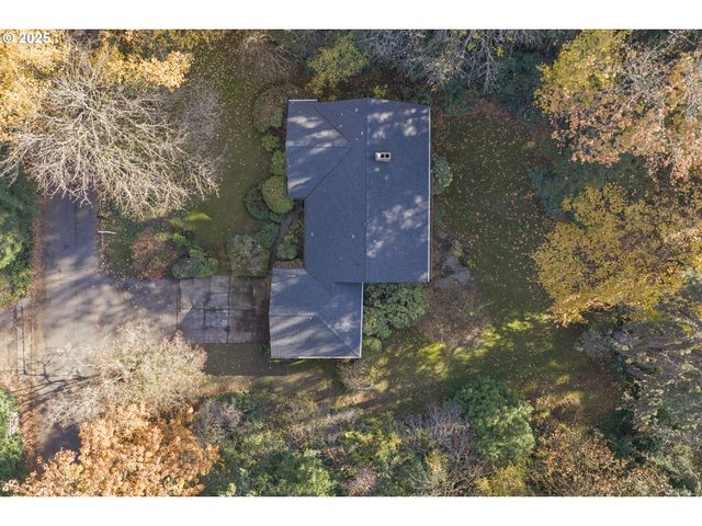 13248 S IRON MOUNTAIN Blvd, Portland, OR 97219