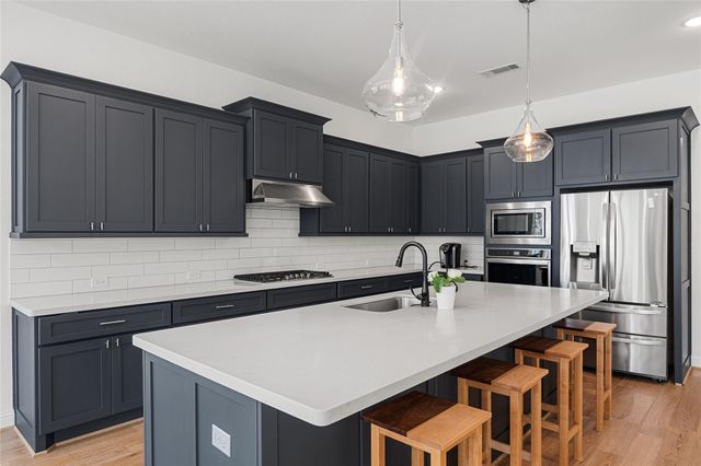 28410 Sunrise View Drive, Spring, TX 77386