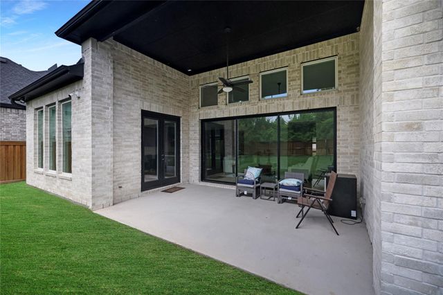 28410 Sunrise View Drive, Spring, TX 77386