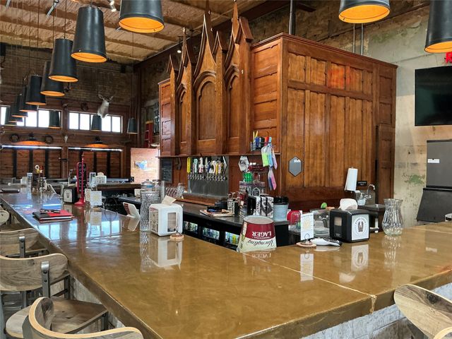 120 N Austin Street, Comanche, TX 76442
