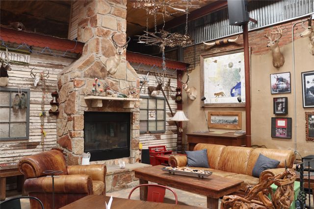 120 N Austin Street, Comanche, TX 76442