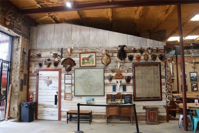 120 N Austin Street, Comanche, TX 76442