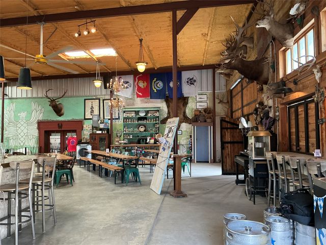 120 N Austin Street, Comanche, TX 76442