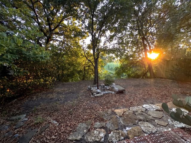 7613 Marys Creek Drive, Fort Worth, TX 76116