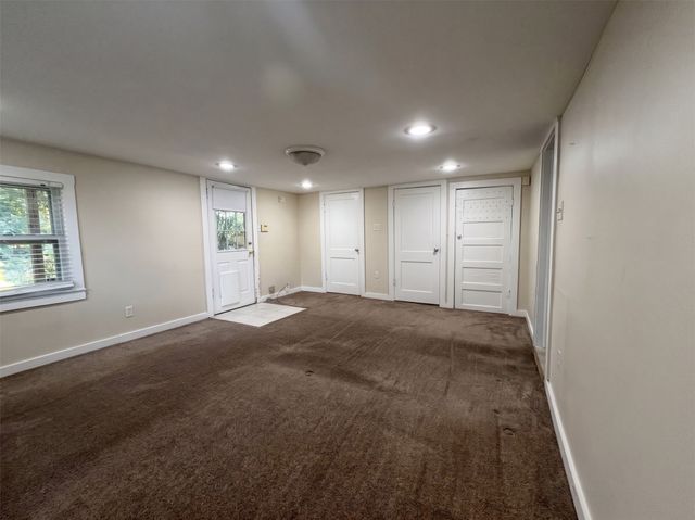 7613 Marys Creek Drive, Fort Worth, TX 76116