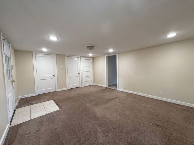 7613 Marys Creek Drive, Fort Worth, TX 76116