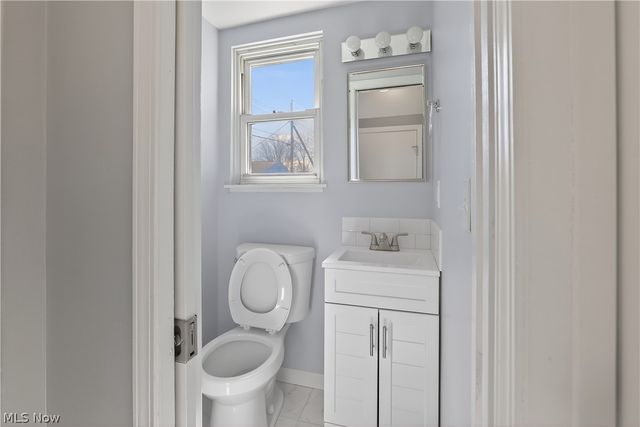 727 Fairwood Boulevard, Elyria, OH 44035