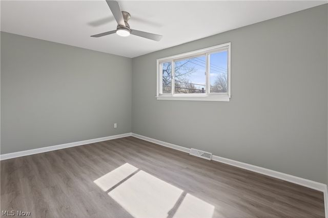 727 Fairwood Boulevard, Elyria, OH 44035