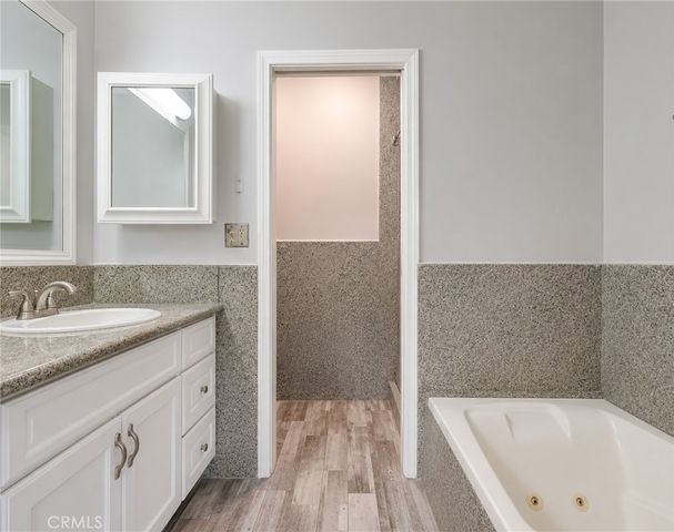 3863 Cazador, Los Angeles, CA 90065