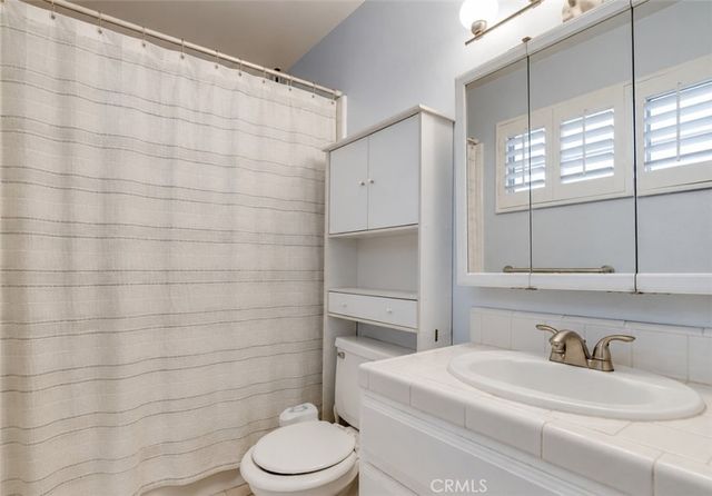 3863 Cazador, Los Angeles, CA 90065