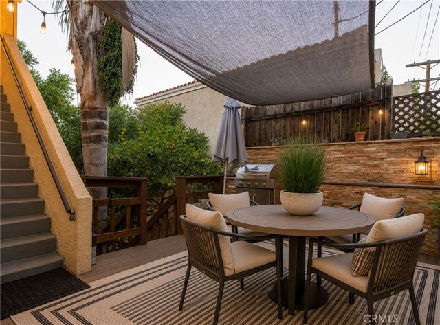 3863 Cazador, Los Angeles, CA 90065