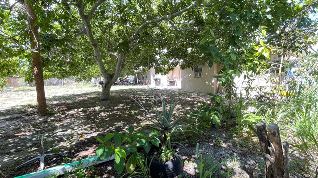 1302 S S Federal Hwy Highway, Lake Worth Beach, FL 33460