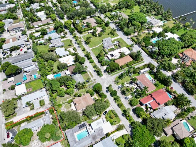 1302 S S Federal Hwy Highway, Lake Worth Beach, FL 33460