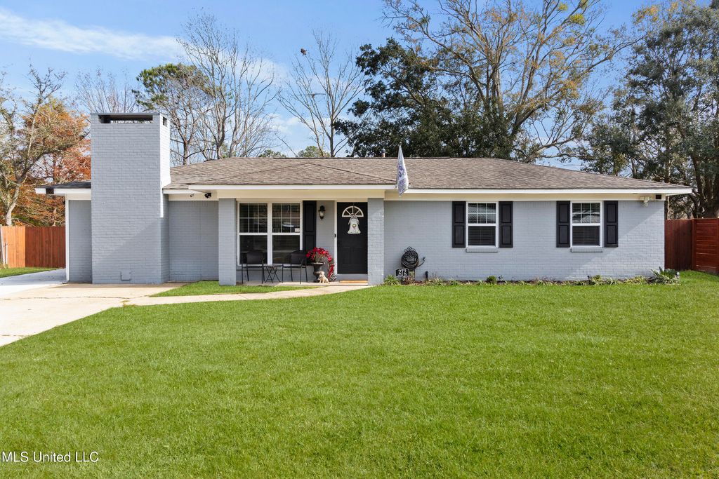272 Holcomb Boulevard, Ocean Springs, MS 39564