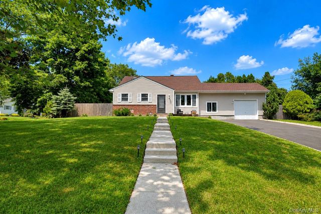23 Riviera Drive, Smithtown, NY 11787