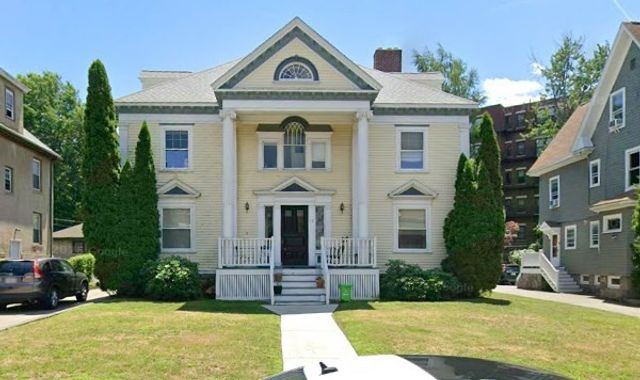 12 South St 1, Boston, MA 02135