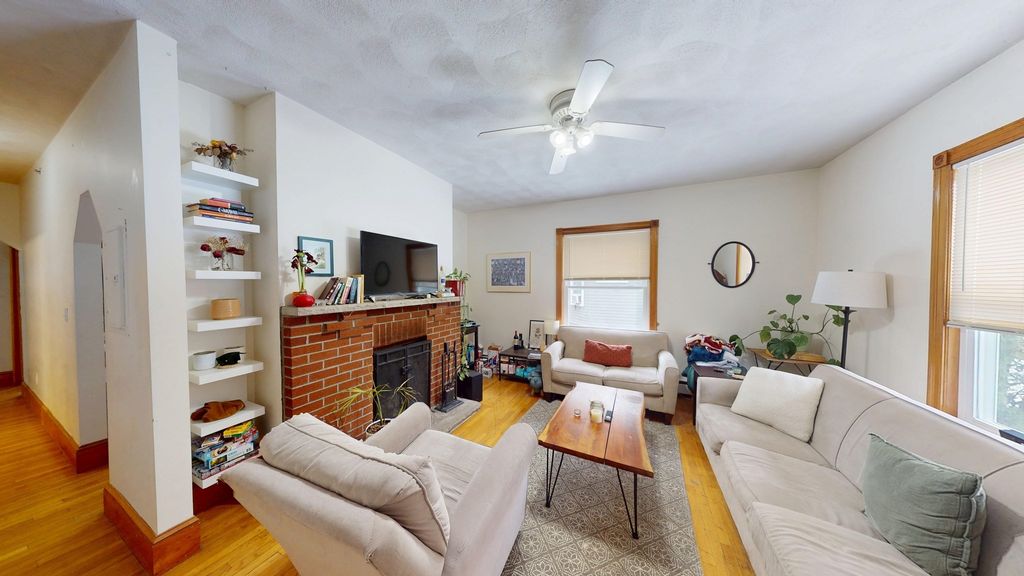 12 South St 1, Boston, MA 02135