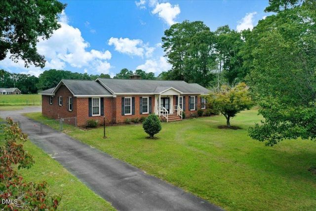 2635 Dogwood Lane, Kinston, NC 28504