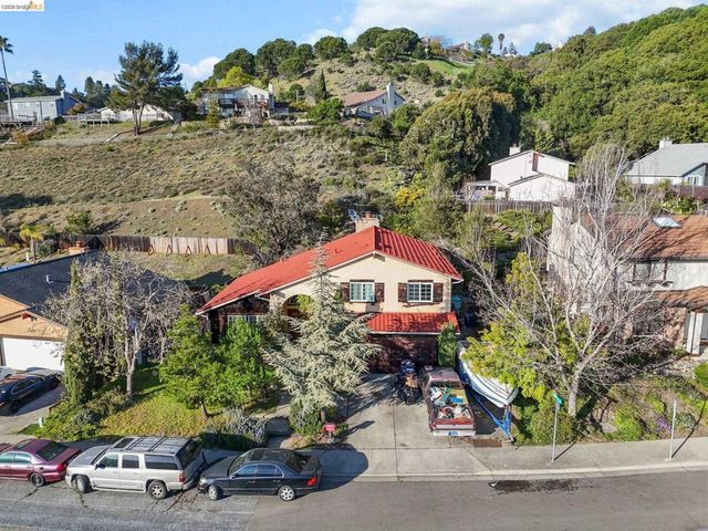 28174 Dobbel Ave, Hayward, CA 94542