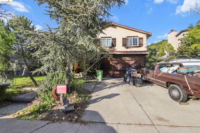 28174 Dobbel Ave, Hayward, CA 94542