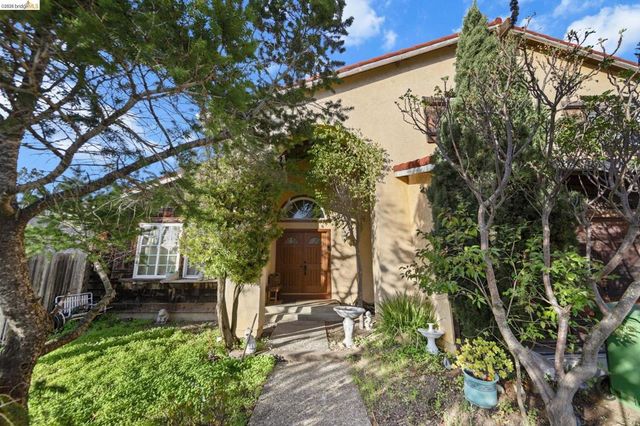 28174 Dobbel Ave, Hayward, CA 94542