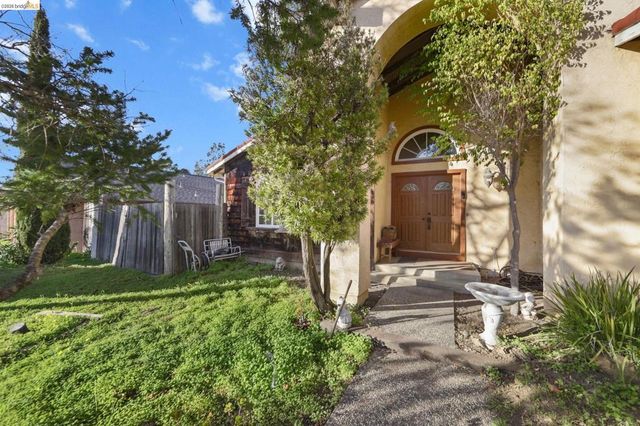 28174 Dobbel Ave, Hayward, CA 94542