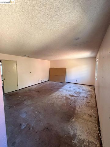 28174 Dobbel Ave, Hayward, CA 94542