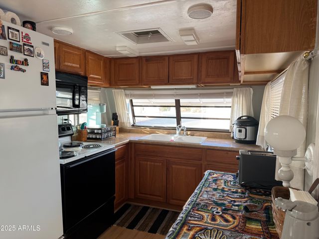 301 E MESQUITE Drive, Florence, AZ 85132